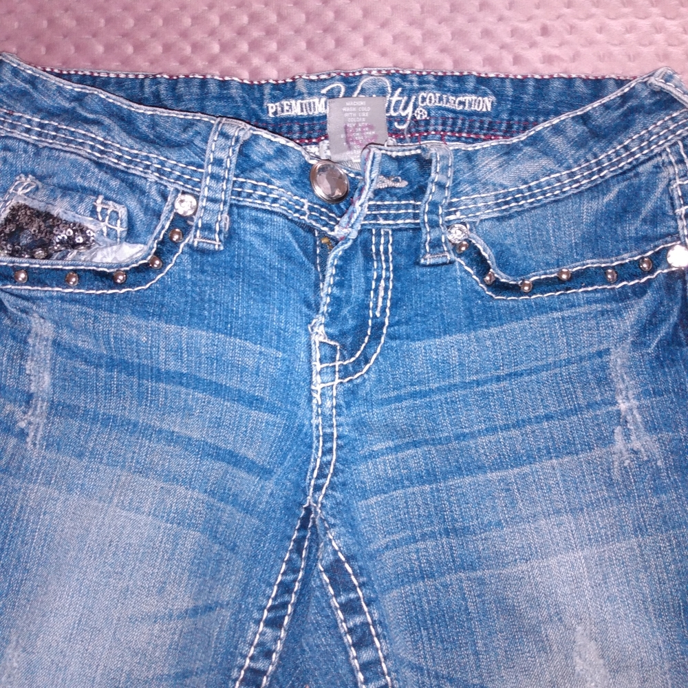 Jeans - Picture 2 of 4